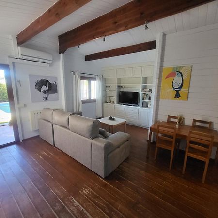 Vila Casa Madera Urbanizacion Socorro Sevilla Exteriér fotografie
