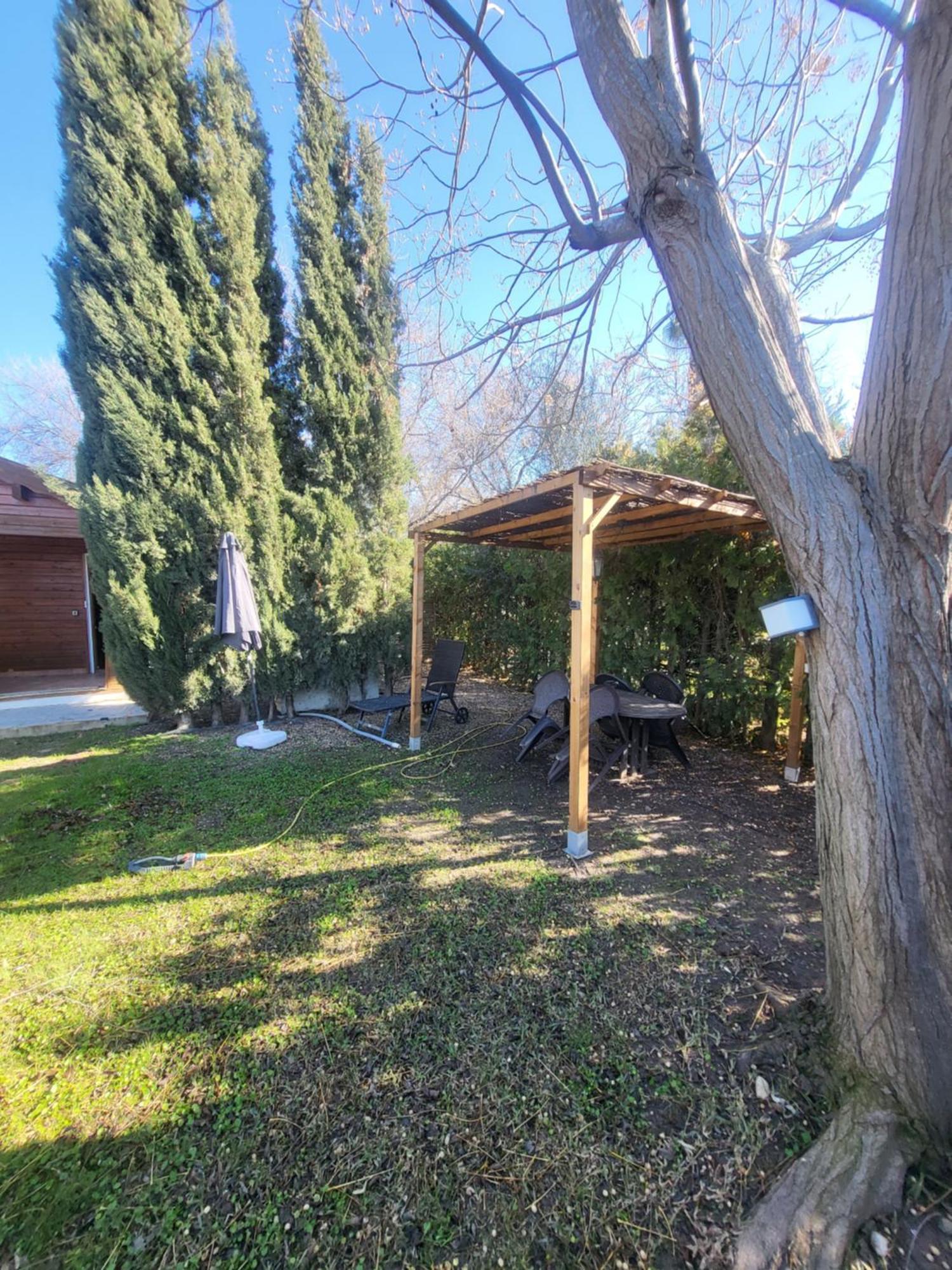 Vila Casa Madera Urbanizacion Socorro Sevilla Exteriér fotografie