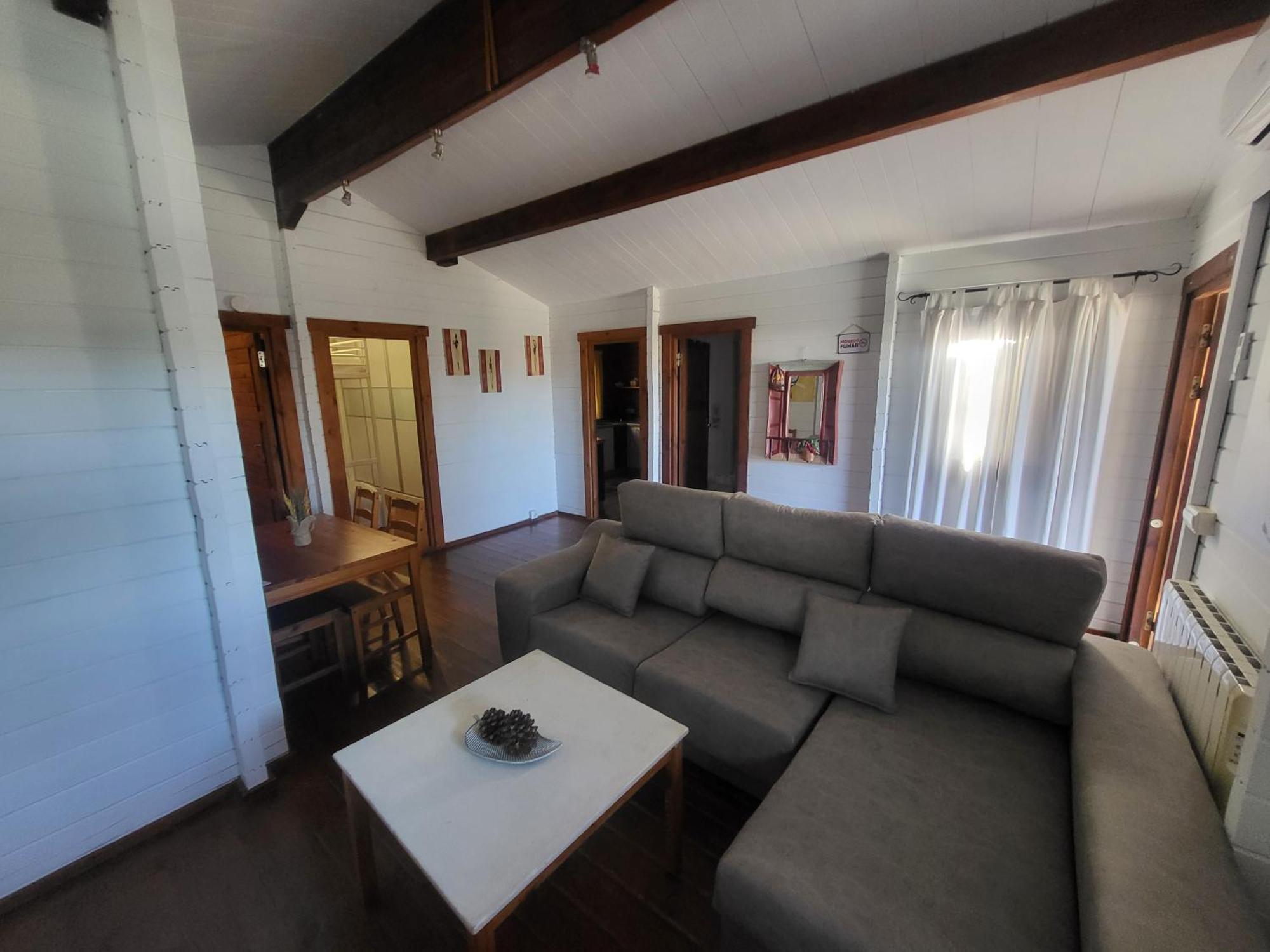 Vila Casa Madera Urbanizacion Socorro Sevilla Exteriér fotografie