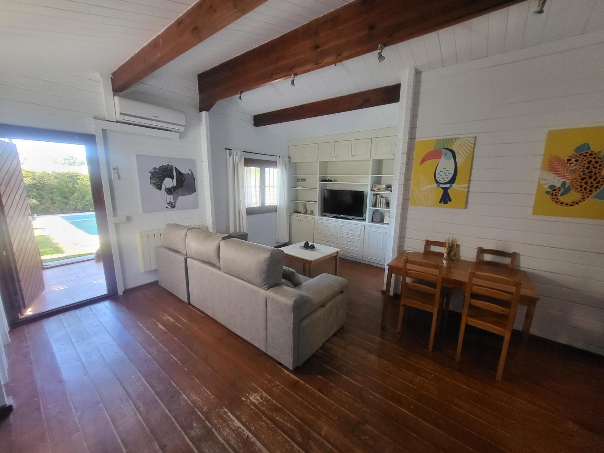 Vila Casa Madera Urbanizacion Socorro Sevilla Exteriér fotografie