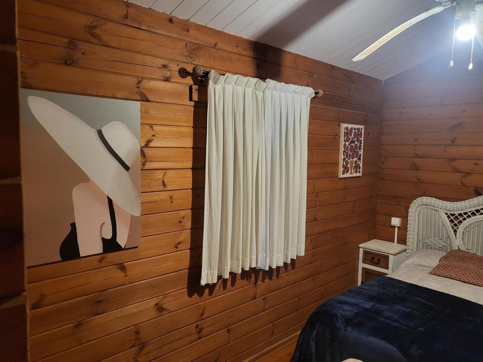 Vila Casa Madera Urbanizacion Socorro Sevilla Exteriér fotografie